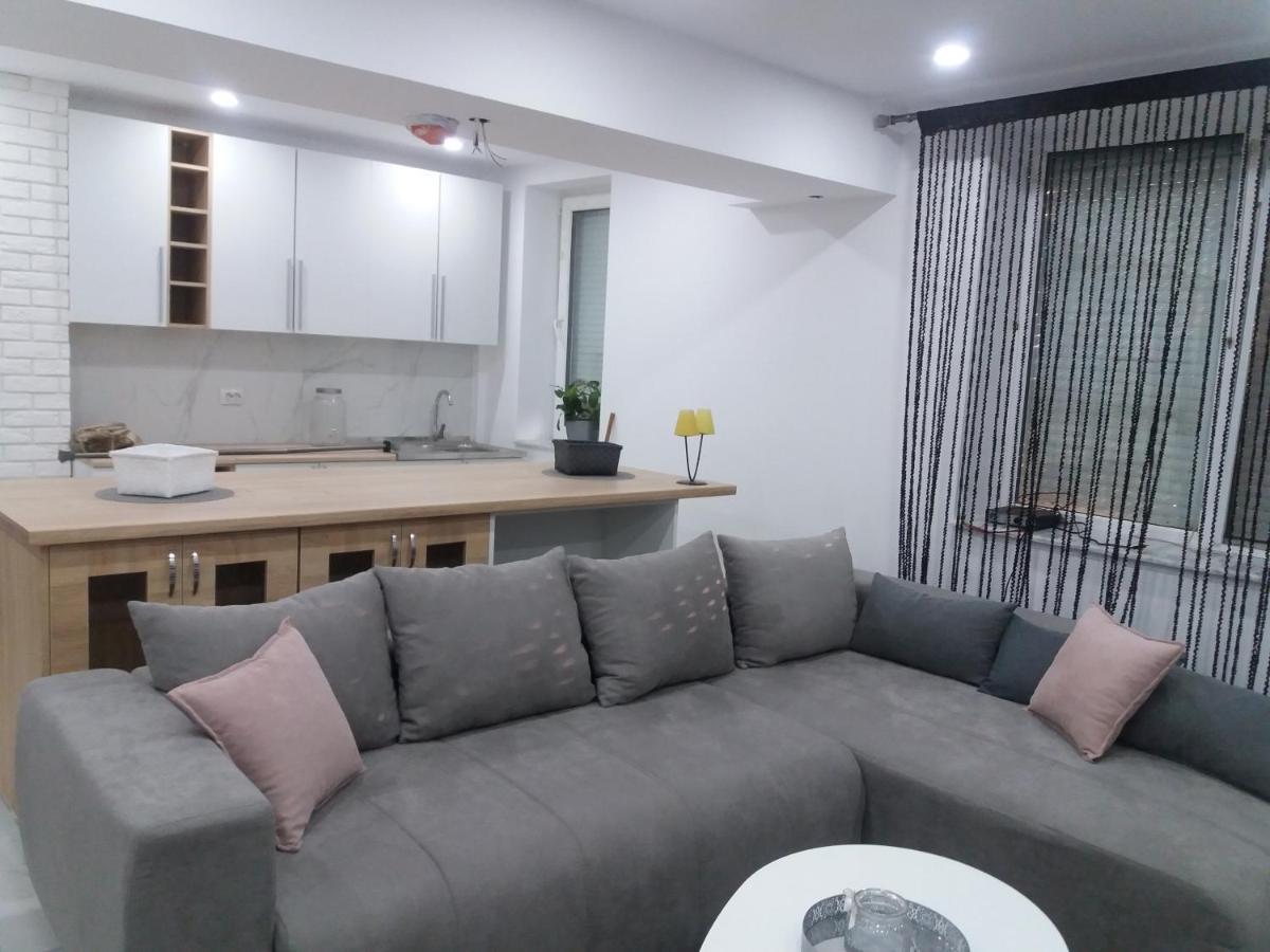 Apart Eric Appartement Calafat Buitenkant foto